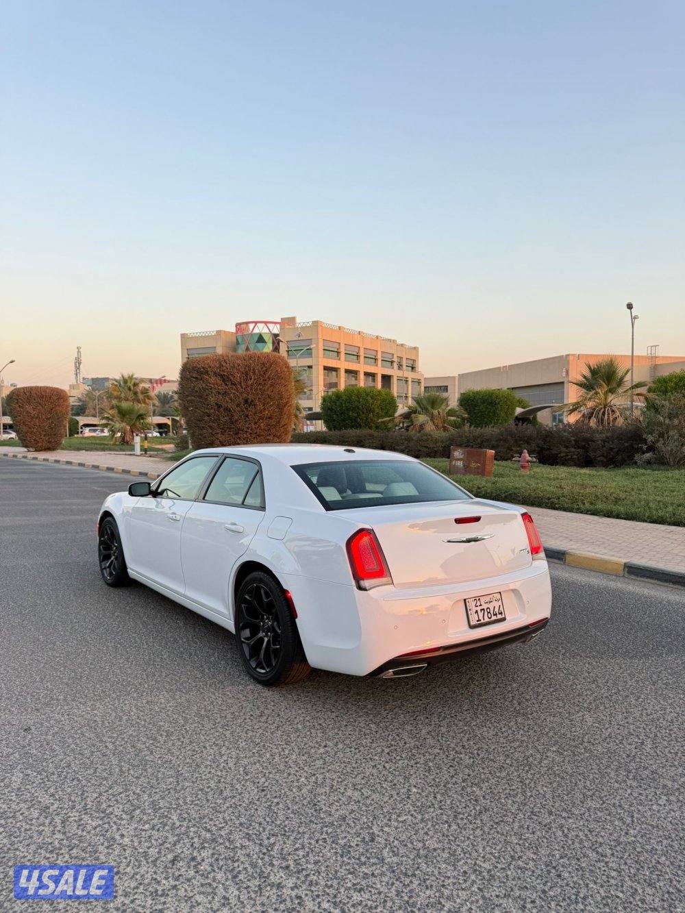 كرايزر فئة s موديل 2021  سيرفس منتظم بحاله الوكاله شرط الفحص الكامل3