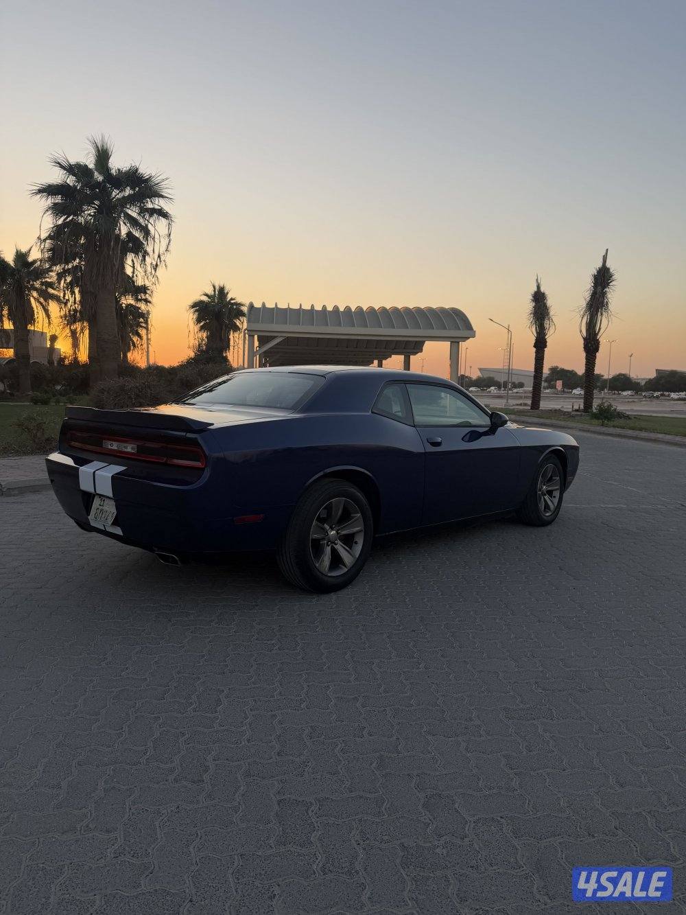 سلام عليكم للبيع شالنجر بحاله مممتازه مرفق مع فحص وكل اموره طيبه4