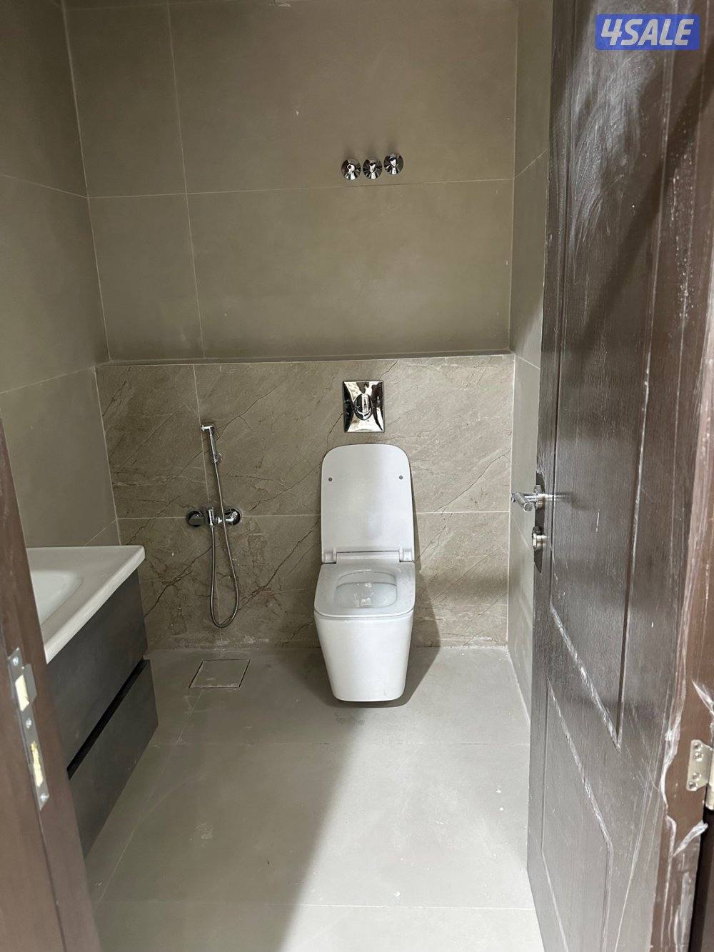 مقاول صحي ممتاز تكسير وتمديد حمامات ومطابخ تشطيب متكامل5