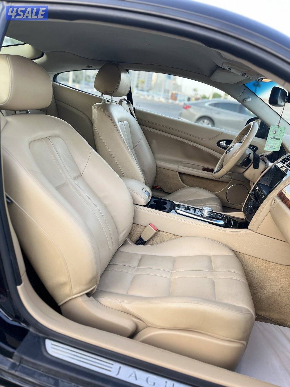 للبيع جاكور XK موديل 2012 سبورت بحالة الوكالة 8 سلندر  شرط الفحص13