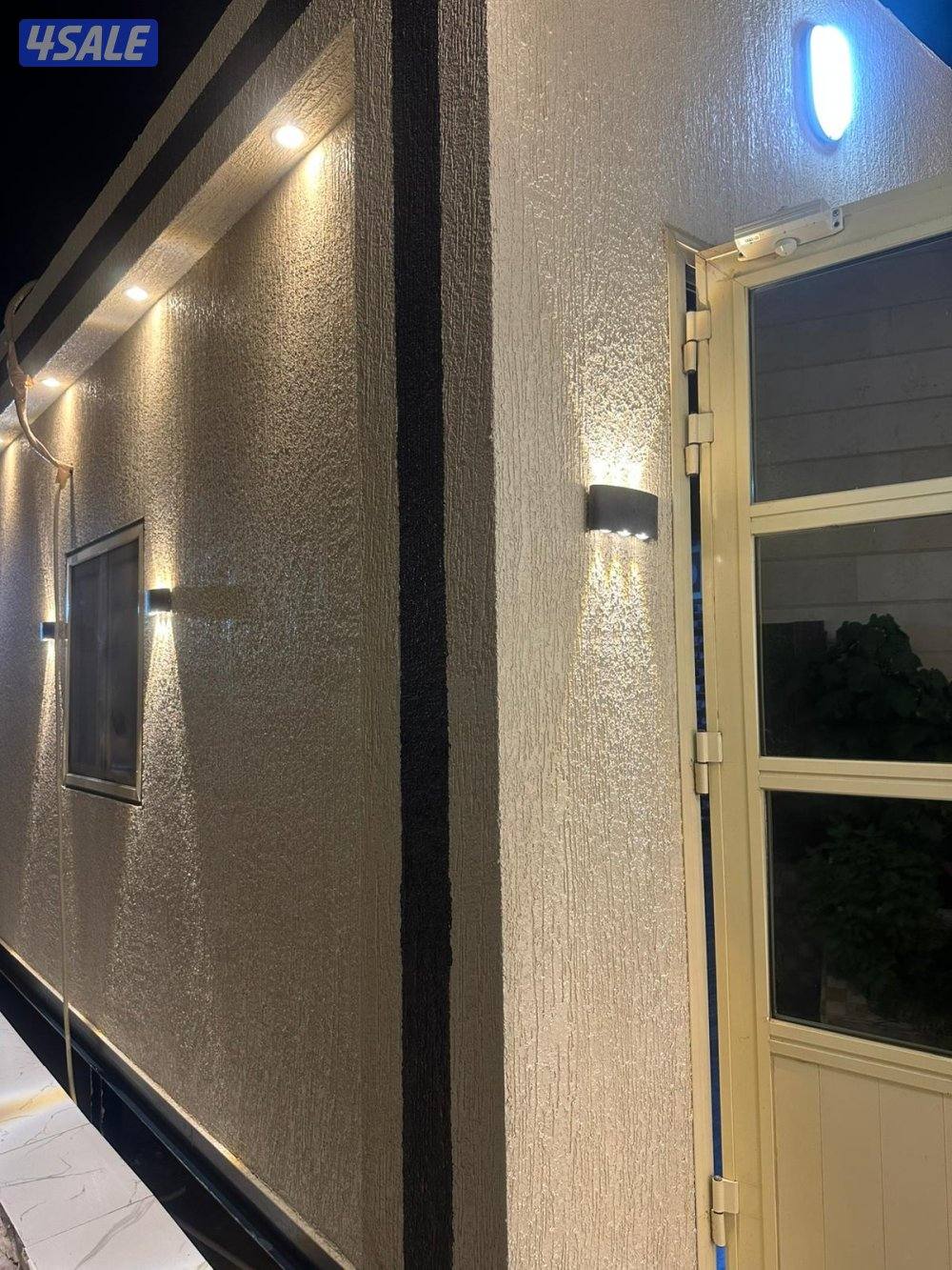 بيت شاليه مع قفصين داخله1