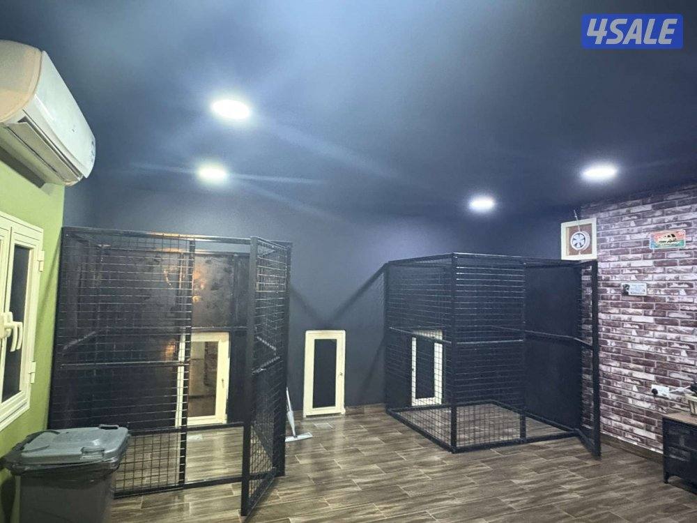 بيت شاليه مع قفصين داخله4