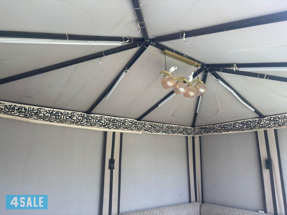 للبيع خيمة 4 * 32