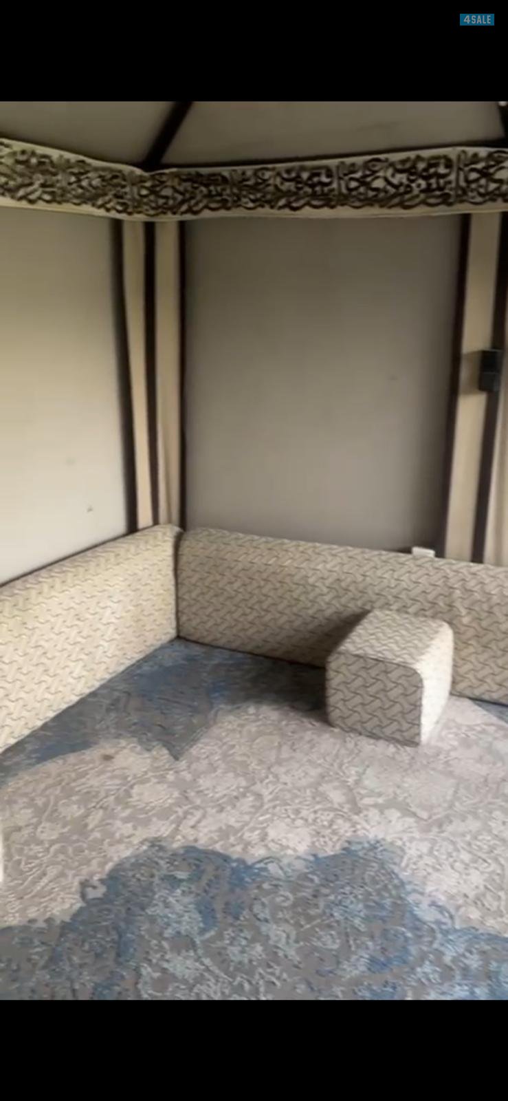 للبيع خيمة 4 * 33