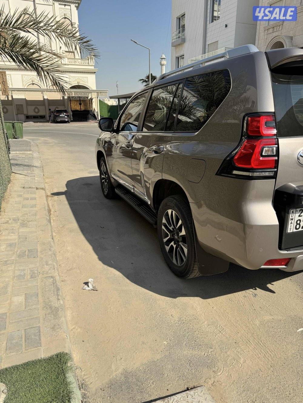 برادو ٢٠٢٣ كامل المواصفات بحاله الوكاله2