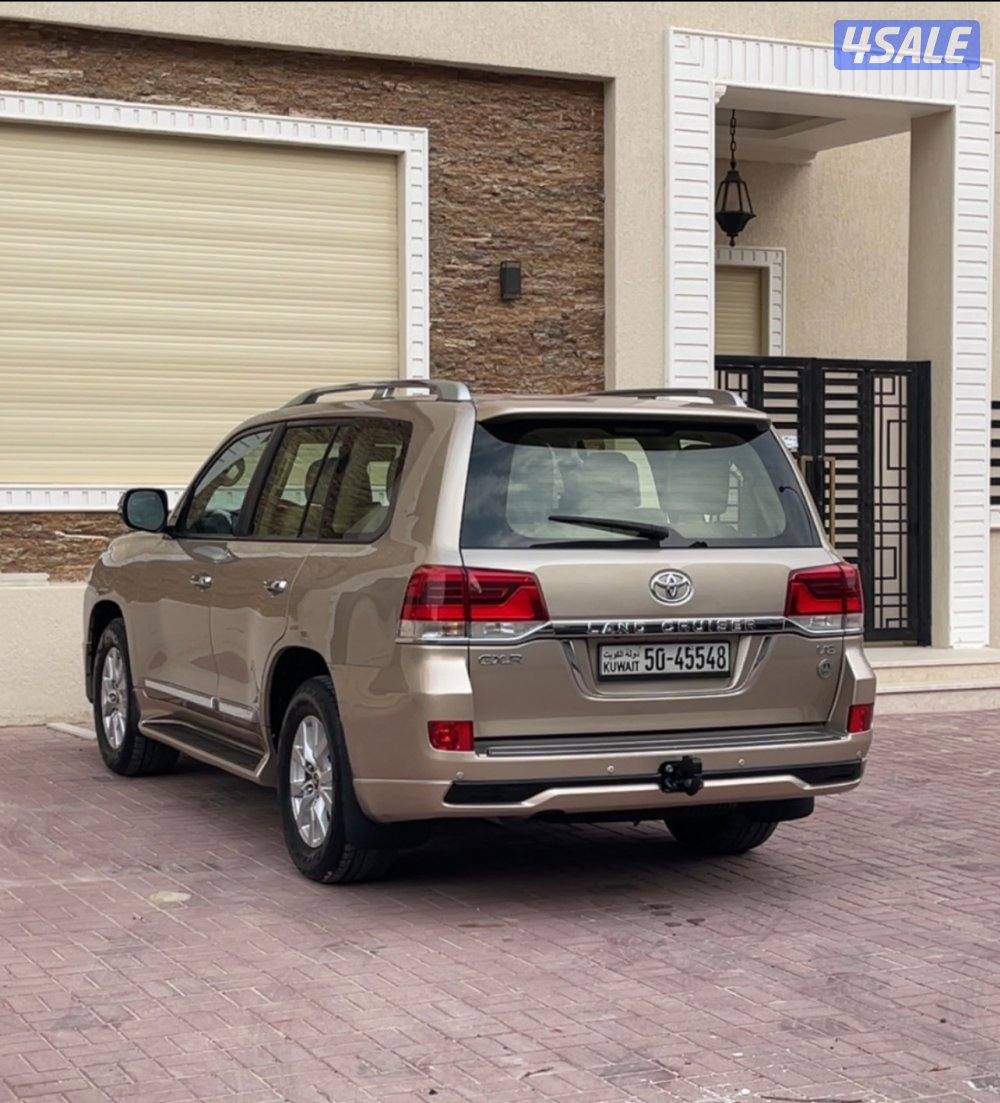 لاندكروزر 20183