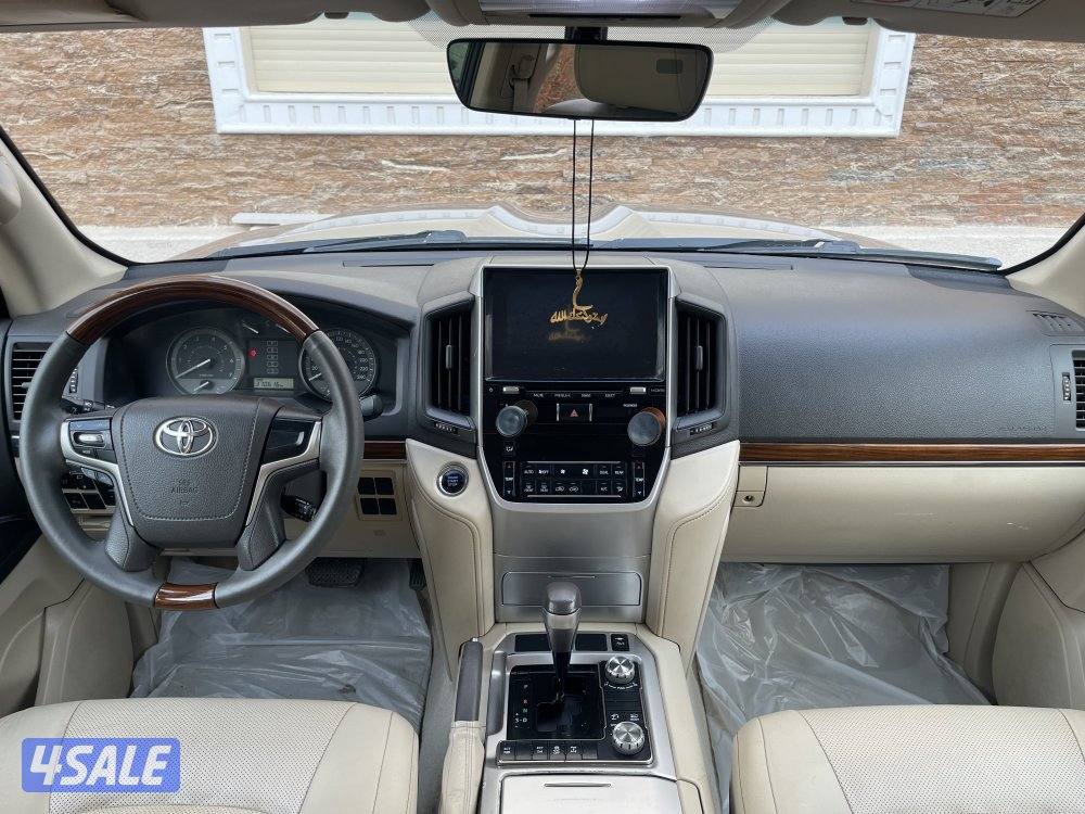 لاندكروزر 20185