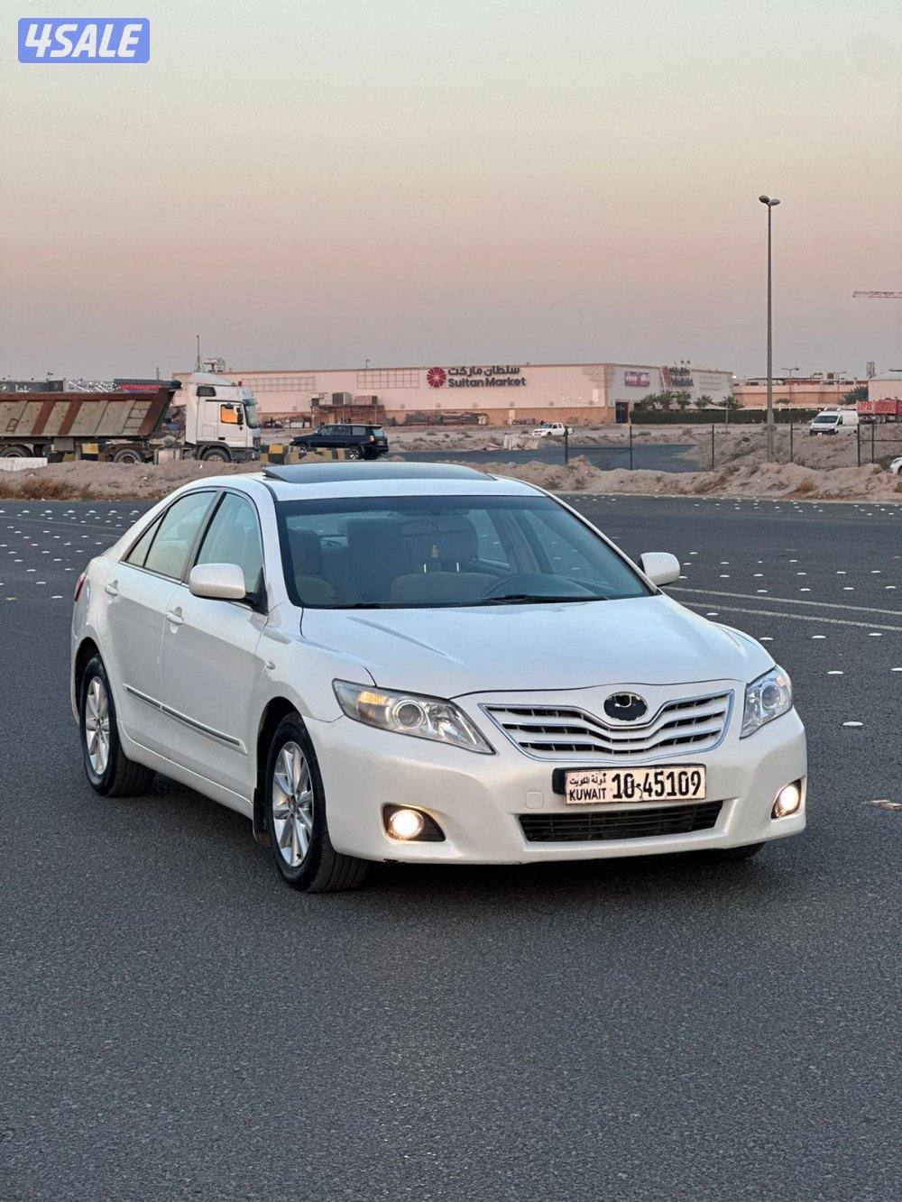 للبيع تويوتا كامري 2011 كاملة المواصفات  شرط الفحص قير مكينه  شاصي3