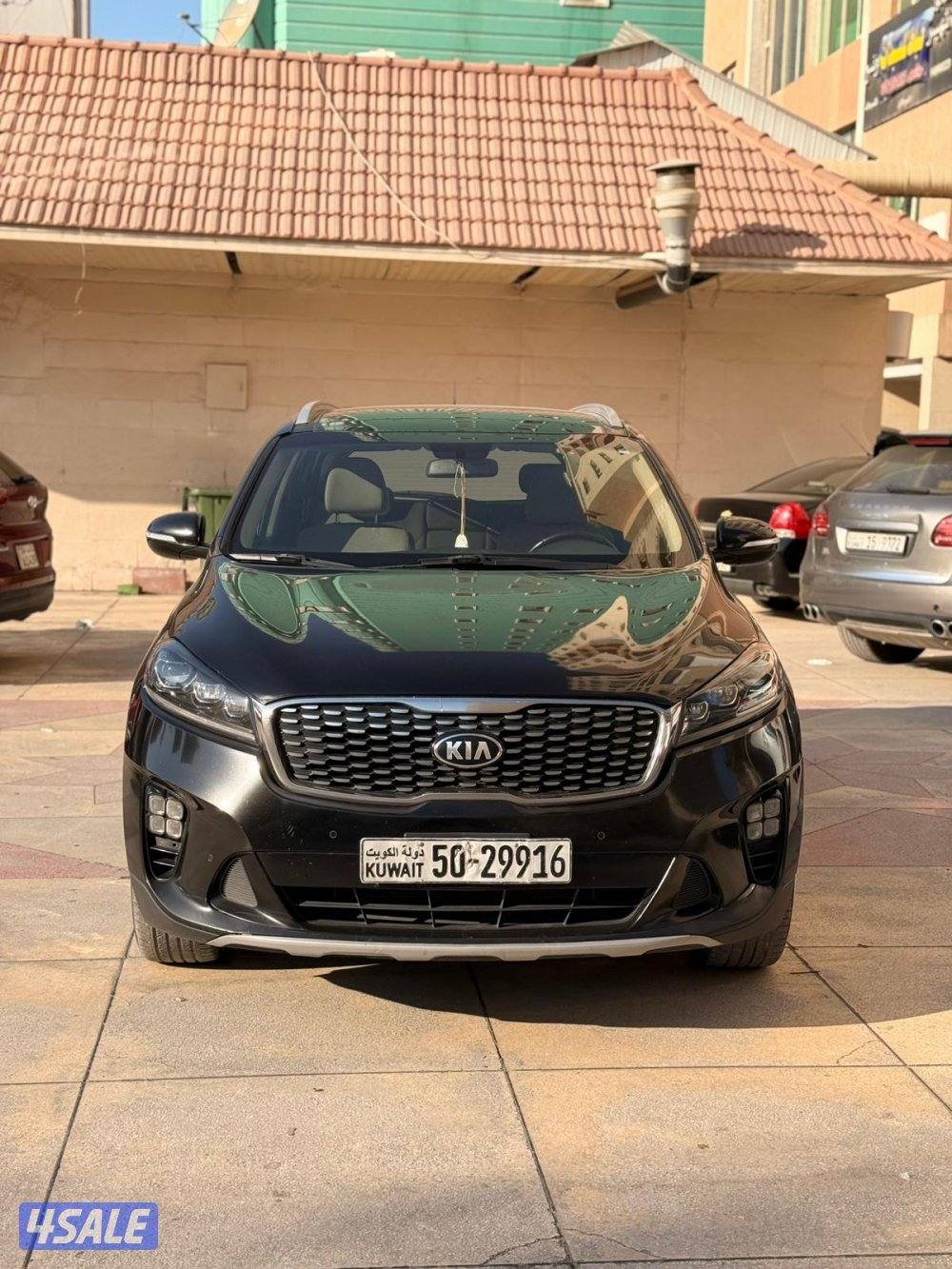 للبيع كيا سورينتو موديل ٢٠١٨ بحالة الوكالة0