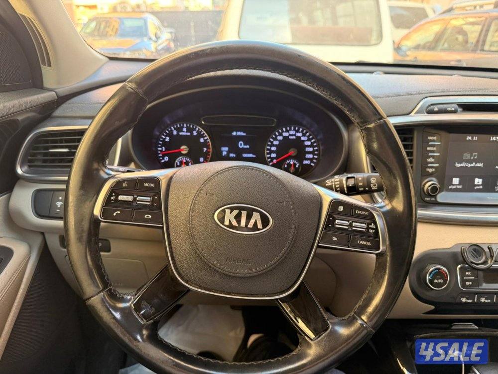 للبيع كيا سورينتو موديل ٢٠١٨ بحالة الوكالة14