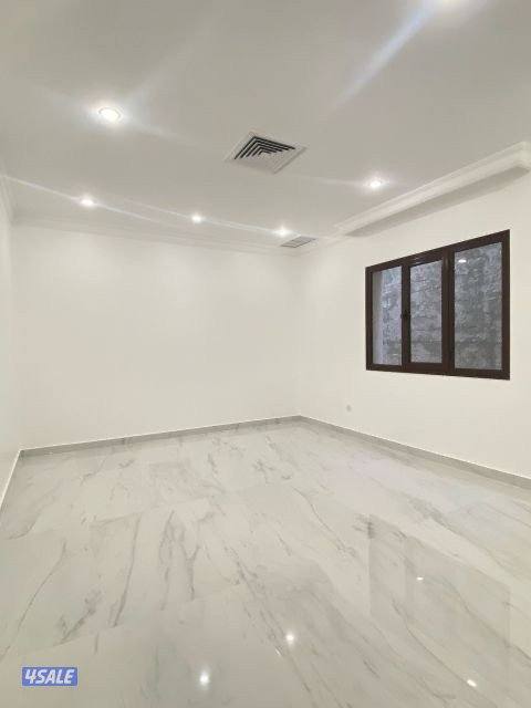 للايجار شقة في الوفرة السكنية1