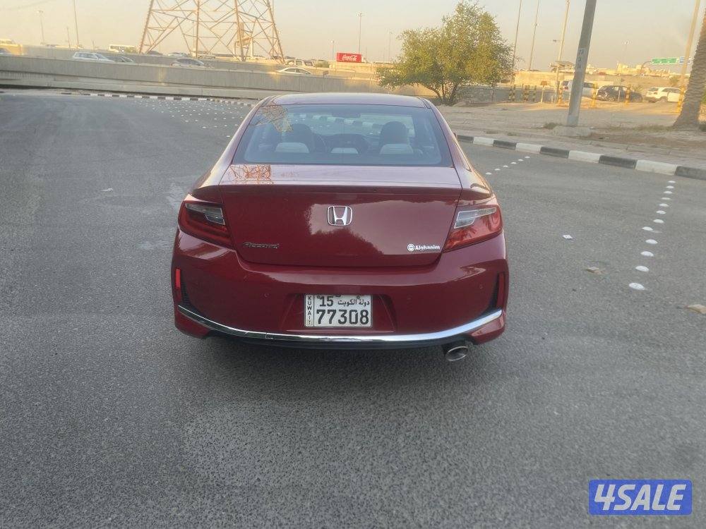 للبيع هوندا اكورد كوبيه موديل2017 ماشي 156 ألف6