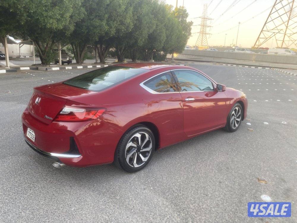 للبيع هوندا اكورد كوبيه موديل2017 ماشي 156 ألف8