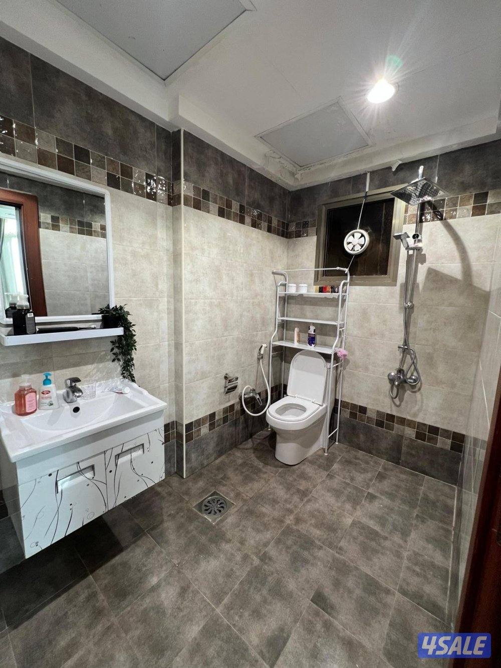 للبيع شقة مفروشه بالكامل (خلو)1