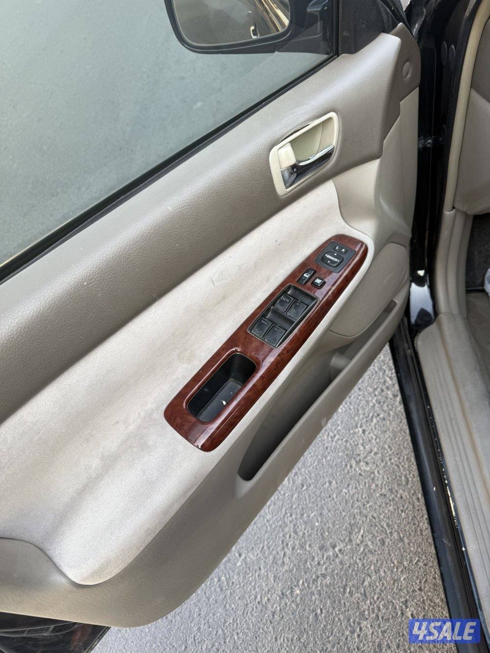 كامري قراندي 6 سلندر كامل المواصفات معده الفتحه ممشى نادر 142 ألف شرط6