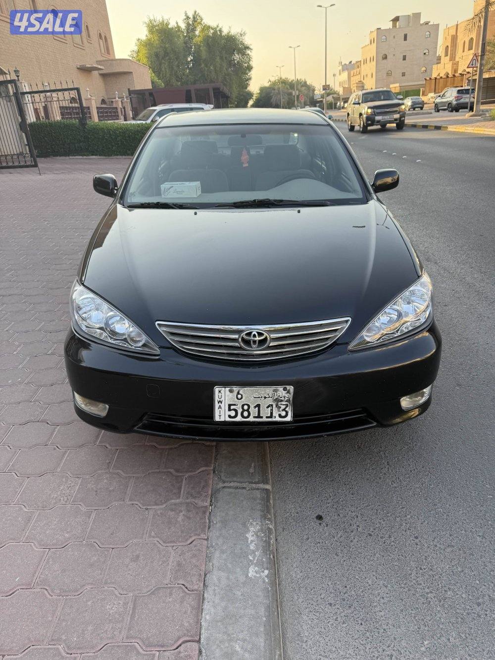 كامري قراندي 6 سلندر كامل المواصفات معده الفتحه ممشى نادر 142 ألف شرط0