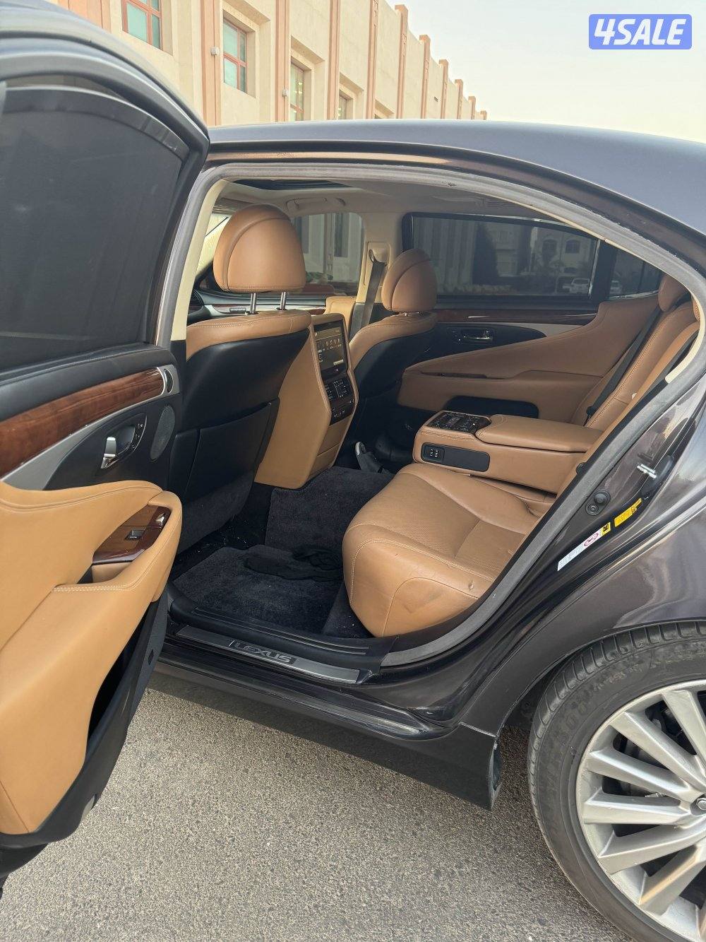 لكسزLS460L 20130