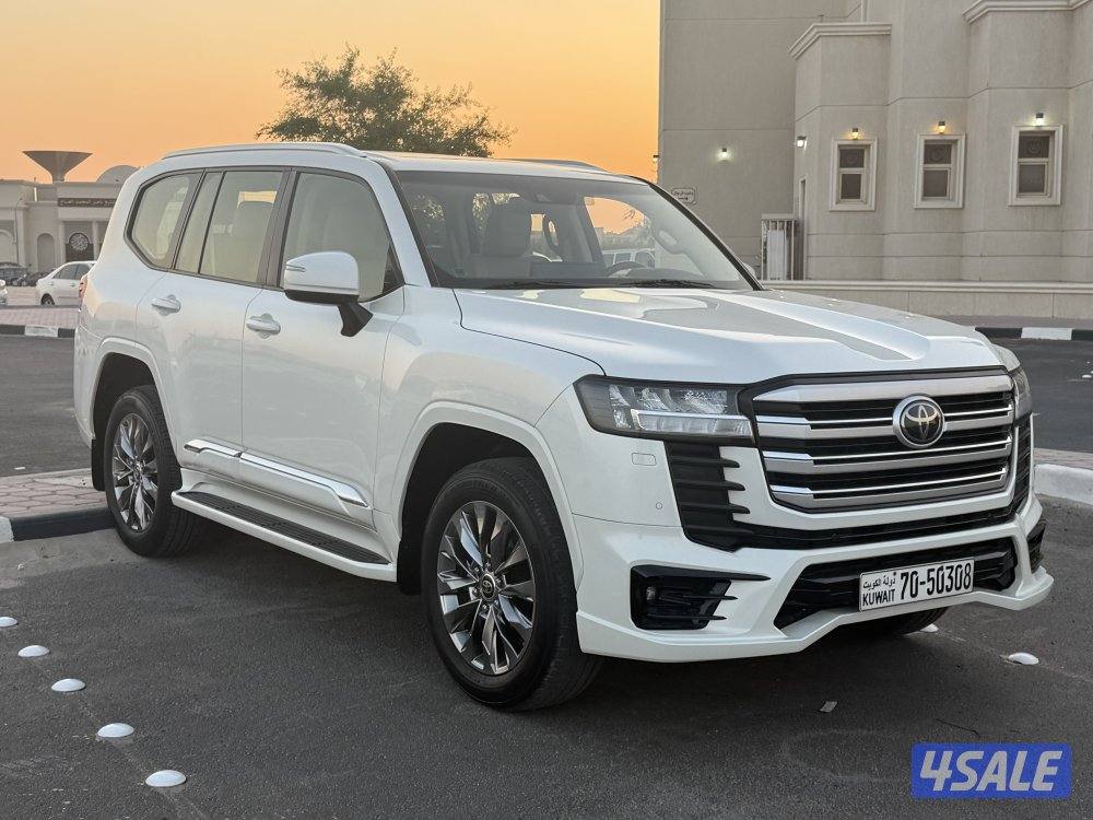 للبيع لاند كروزر2023 أيرو أس صبغ الوكاله1