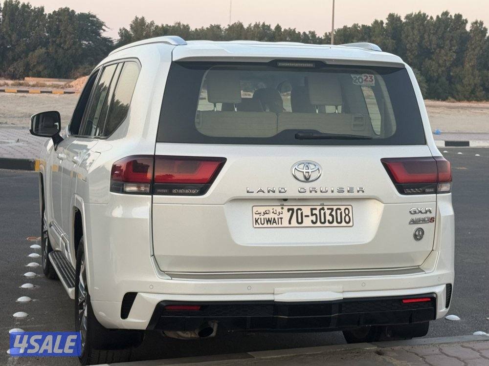 للبيع لاند كروزر2023 أيرو أس صبغ الوكاله3