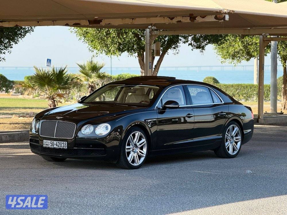 للبيع : بنتلي فلاينغ سبير V8 موديل : 2018 عداد : 40 الف0