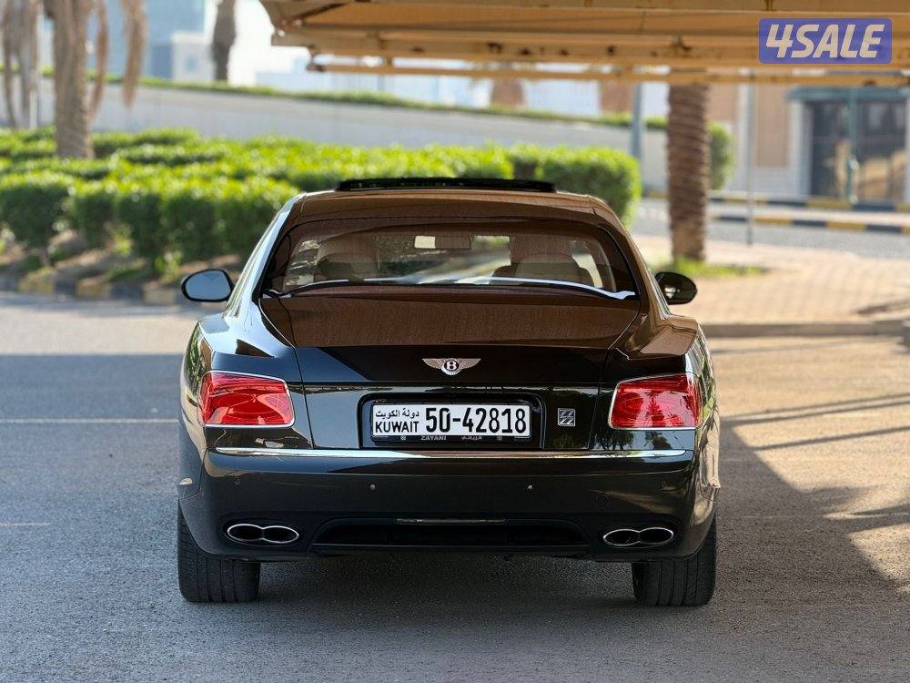 للبيع : بنتلي فلاينغ سبير V8 موديل : 2018 عداد : 40 الف3