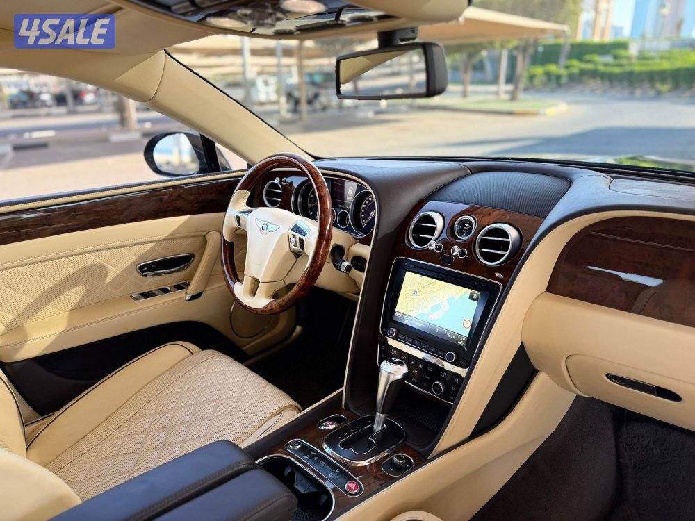 للبيع : بنتلي فلاينغ سبير V8 موديل : 2018 عداد : 40 الف7