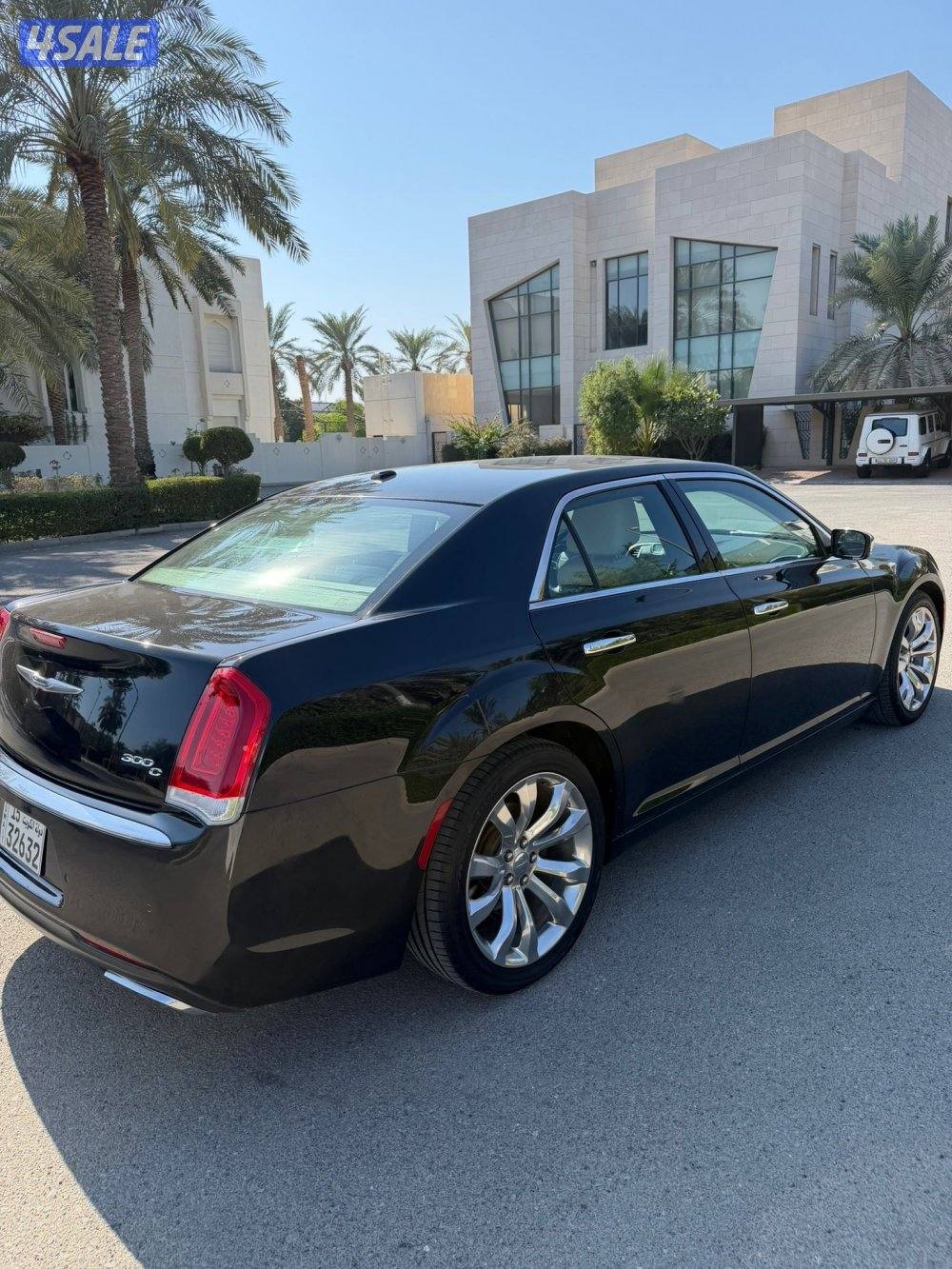 للبيع كرايزلر - صبغ وكاله - عداد٢٣٠3