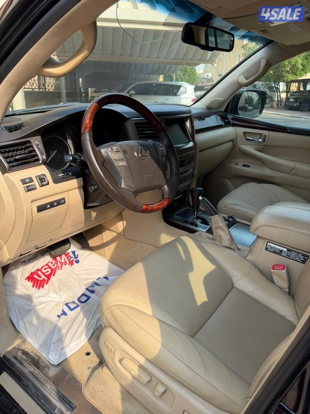 للبيع لكزس Lx5