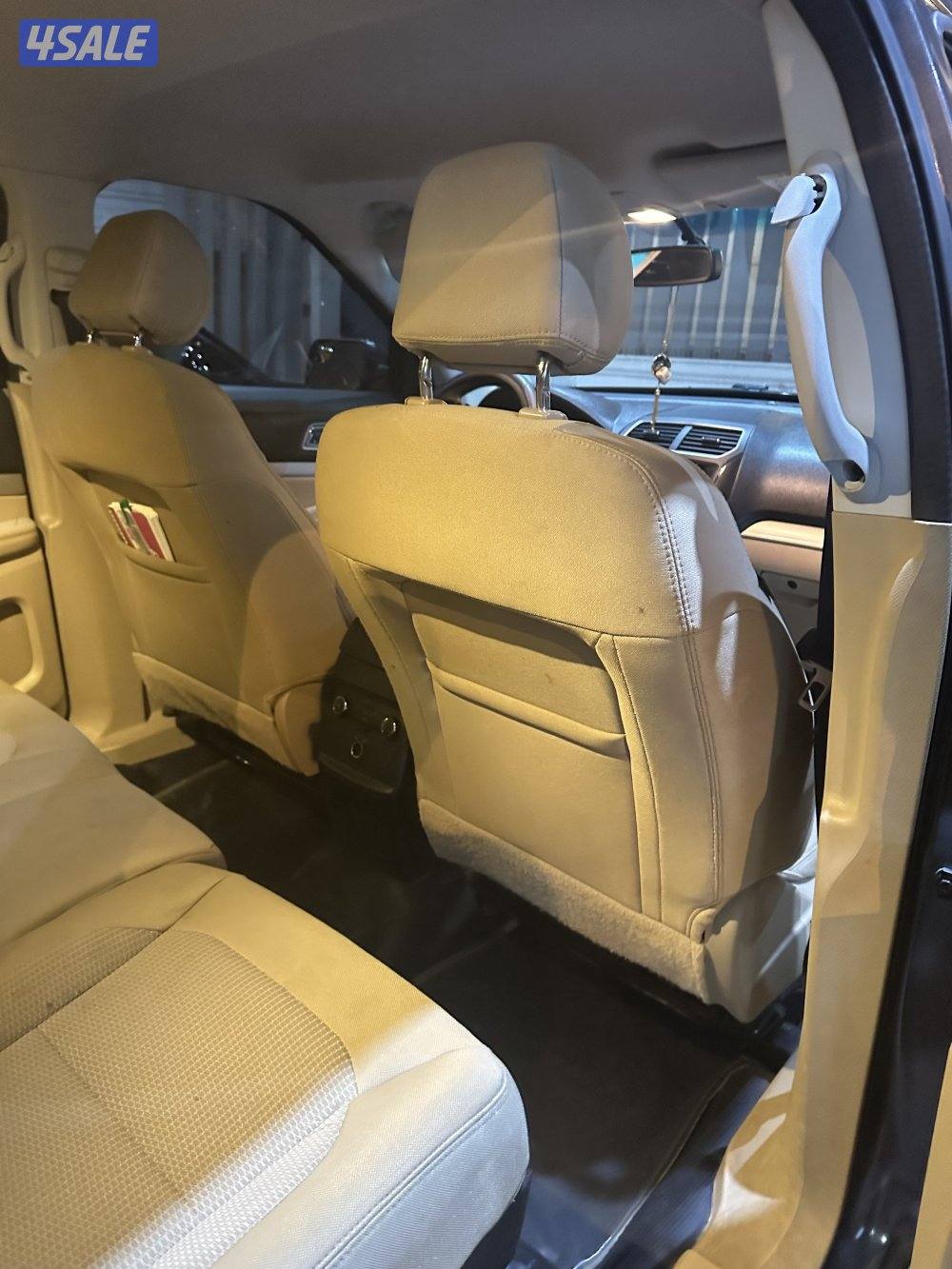 للبيع فورد اكسبلورر 2017 بحالة ممتازة9