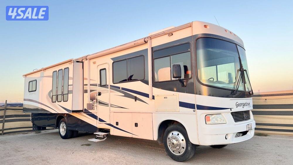 للبيع كرڤان امريكي موتر هوم المصنع Forestriverالنوع373DS Georgetown1