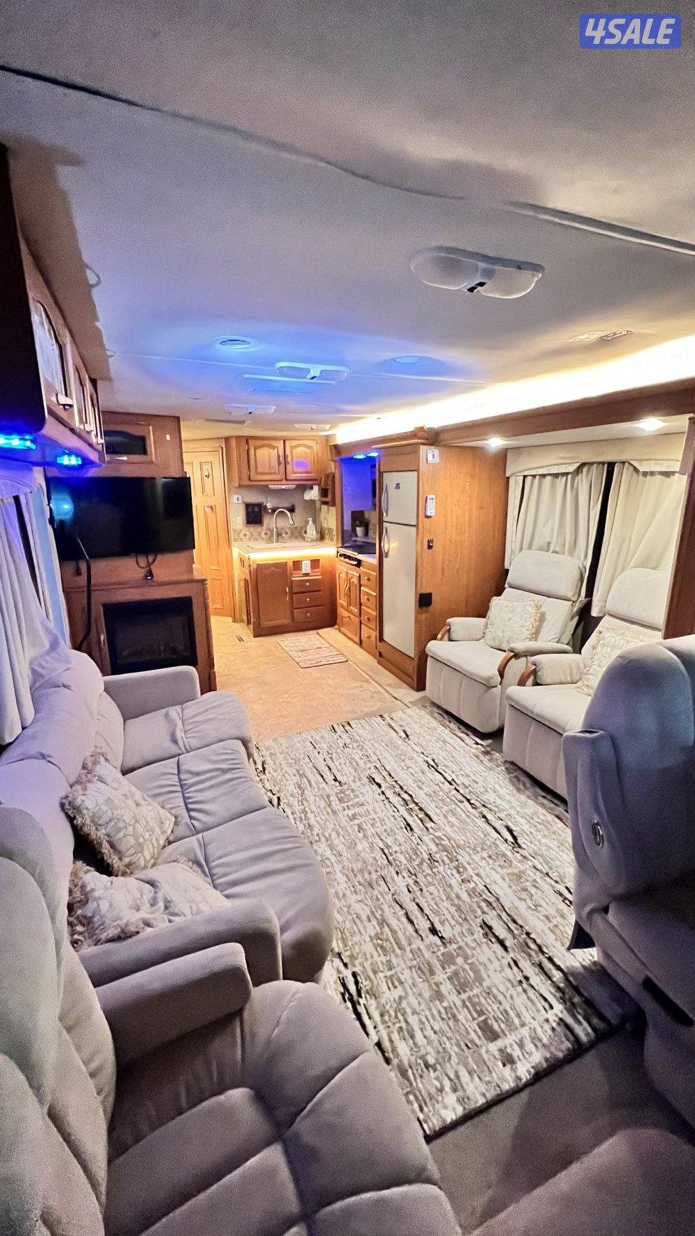 للبيع كرڤان امريكي موتر هوم المصنع Forestriverالنوع373DS Georgetown3