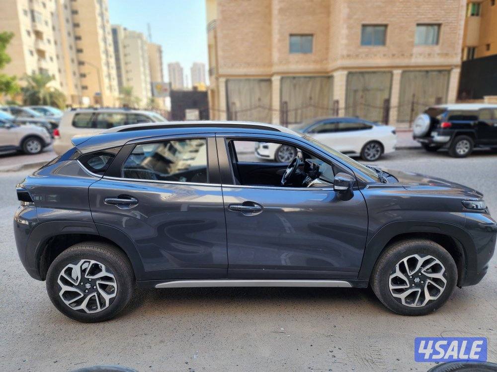 سوزوكي فرونكس موديل ٢٠٢٥ صبغ الوكالة سرفس منتظم تحت الكفالة شرط الفحص3