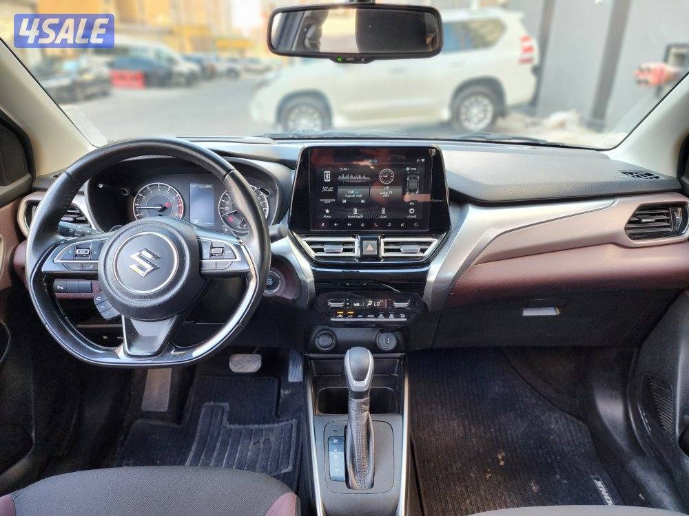 سوزوكي فرونكس موديل ٢٠٢٥ صبغ الوكالة سرفس منتظم تحت الكفالة شرط الفحص6