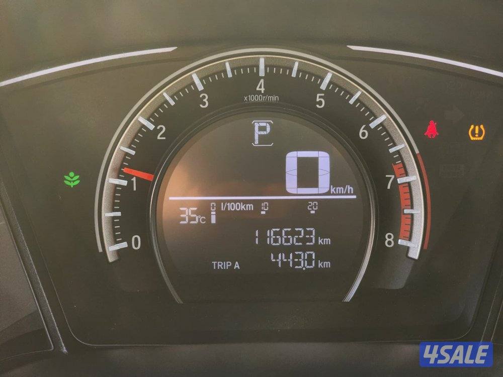 للبيع هوندا سيفيك موديل ٢٠٢٠ عداد١١٦ألف شرط الفحص11