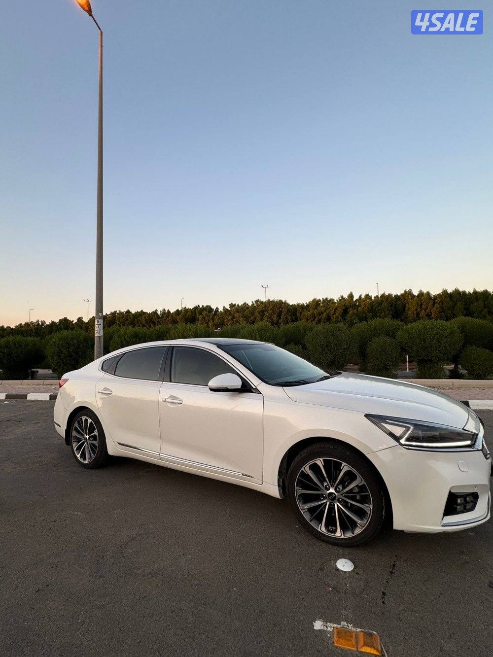 للبيع كيا كادينزا ٢٠١٧ الدرجه الاولى4