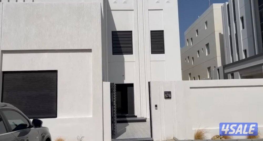 للايجار فيلا في المطلاع دورين وربع تشطب راقي جدا0