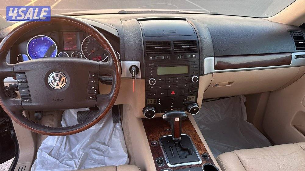 للبيع فولكس واجن طوارق موديل 2010  نظيفه جدا5