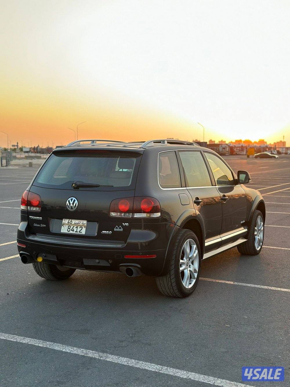 للبيع فولكس واجن طوارق موديل 2010  نظيفه جدا7