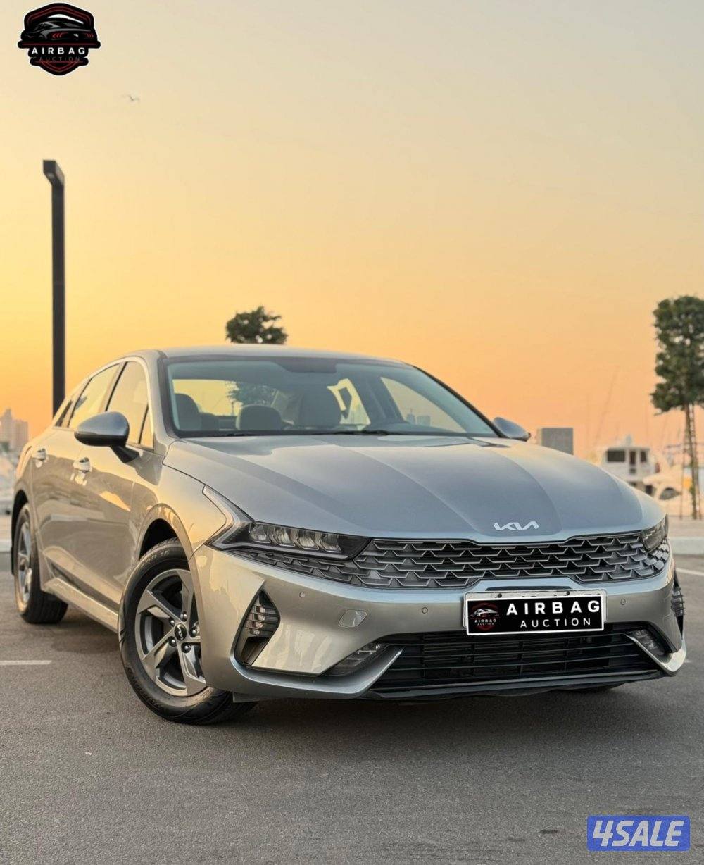 للبيع كيا K5 موديل 2022
عداد 37 الف 
وارد الوكاله10