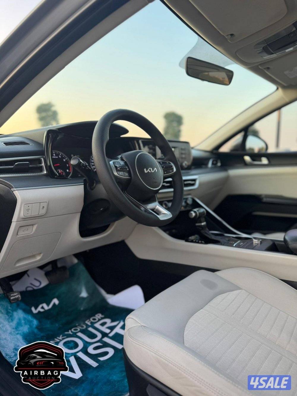 للبيع كيا K5 موديل 2022
عداد 37 الف 
وارد الوكاله12