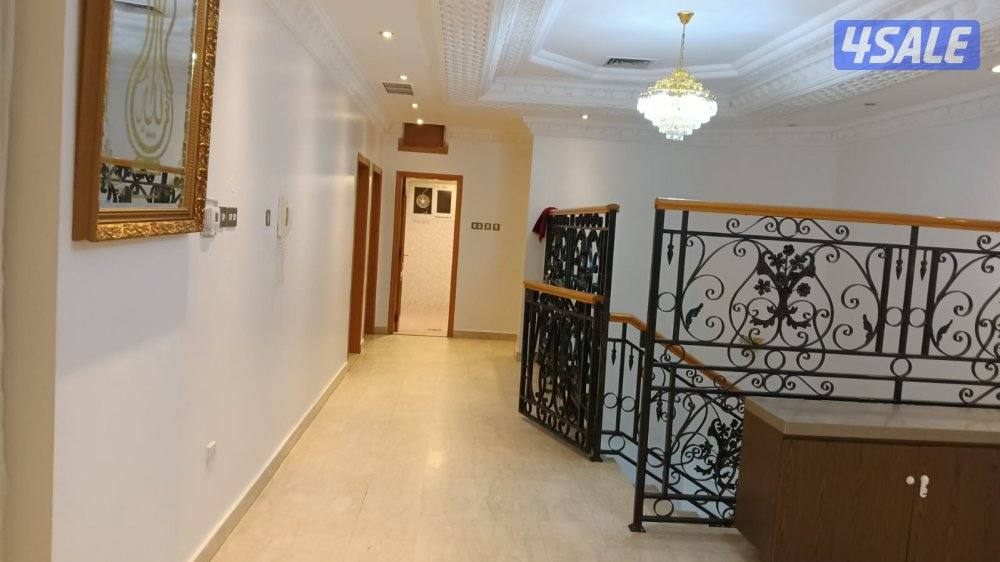 للبيع بيت بمنطقة ام الهيمان زوايه شارعين وقسيمه ابوفطيره زوايه ثلاث جه4