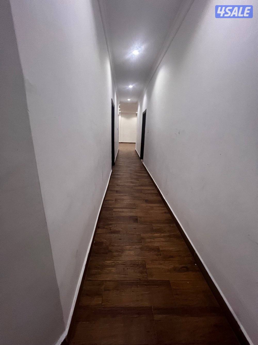 للايجار شقه كبيره من فيلا4