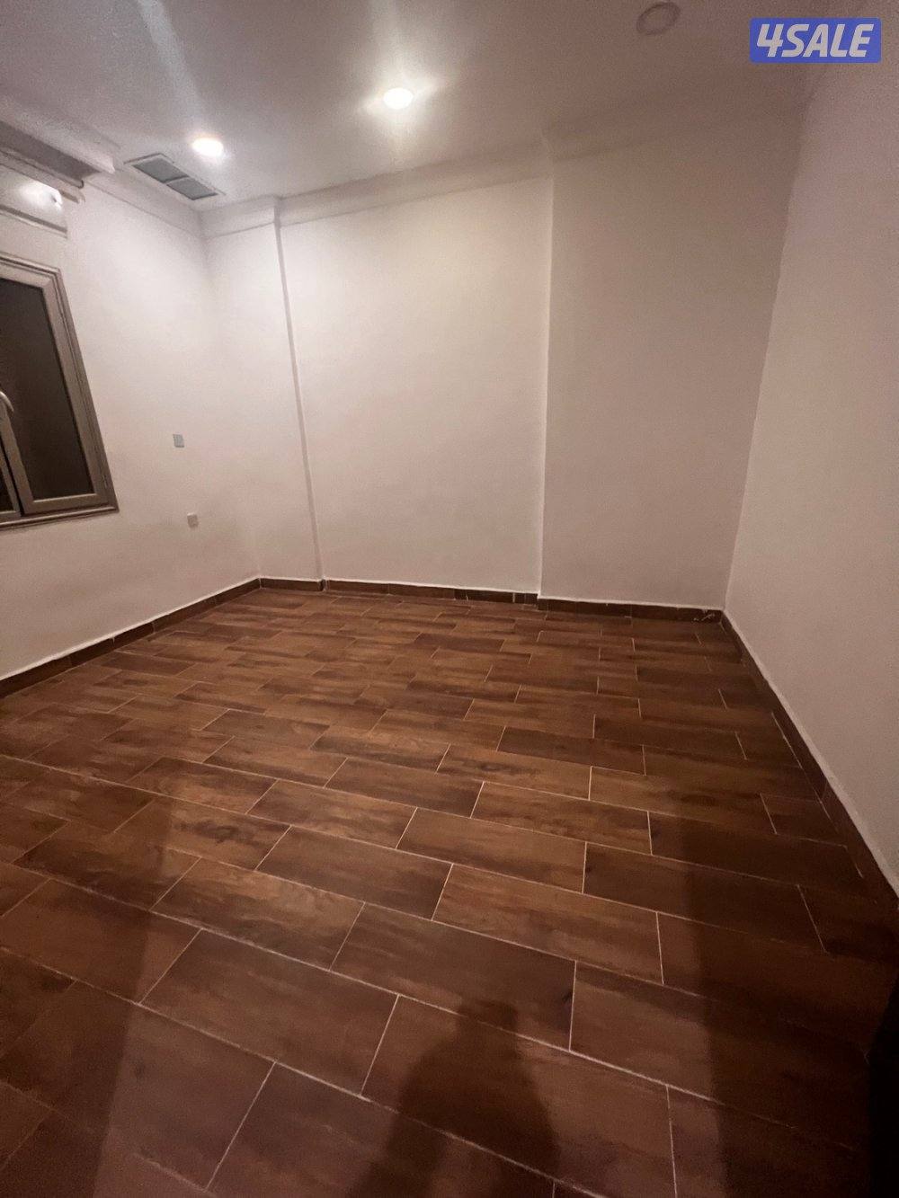 للايجار شقه كبيره من فيلا5