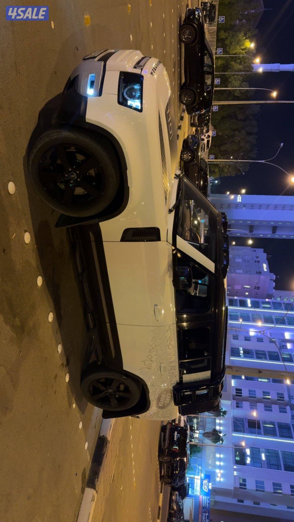 للبيع ديفندر 2022 سته سلندر4