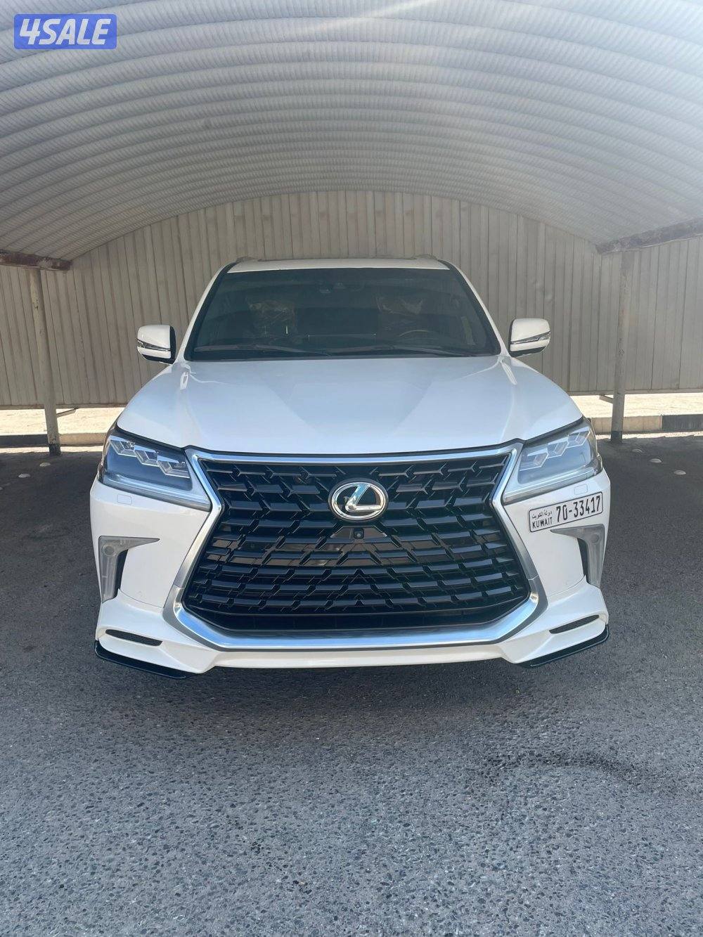 لكزس 2017 درجة اولى لون ابيض صدفي4