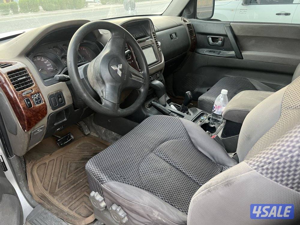 جيب باجيرو ربع نظيف موديل ٢٠٠١2