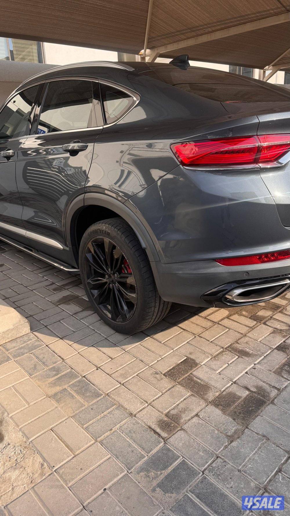 للبيع جيب توجيلا موديل 2021 بحالة ممتازة وشرط الفحص وتحت سيرفس الوكالة1