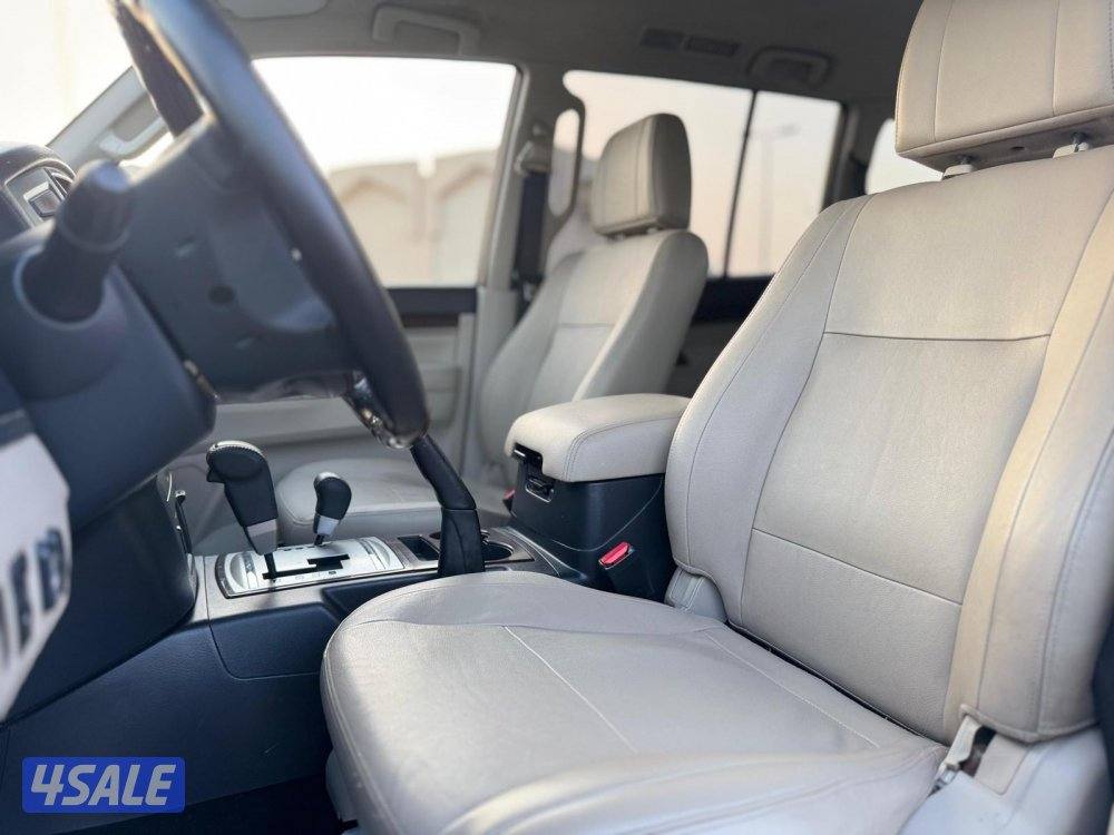 باجيرو ميتسوبيشي اعلى المواصفات المكينه الكييره 2020 صبغ الوكاله2