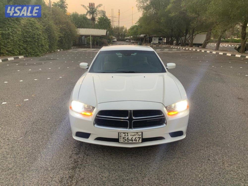 للبيع دودج شارجر 2013  فحص V6 الون صدفي مكيف ثلج جاهز مجهز من الدعامية1