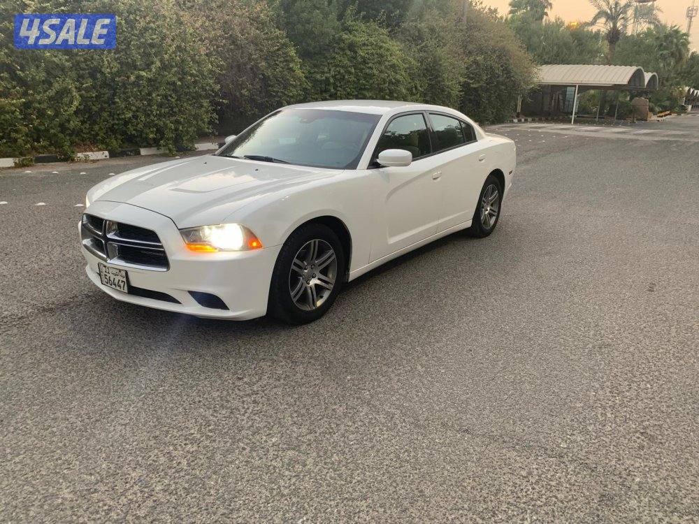 للبيع دودج شارجر 2013  فحص V6 الون صدفي مكيف ثلج جاهز مجهز من الدعامية0